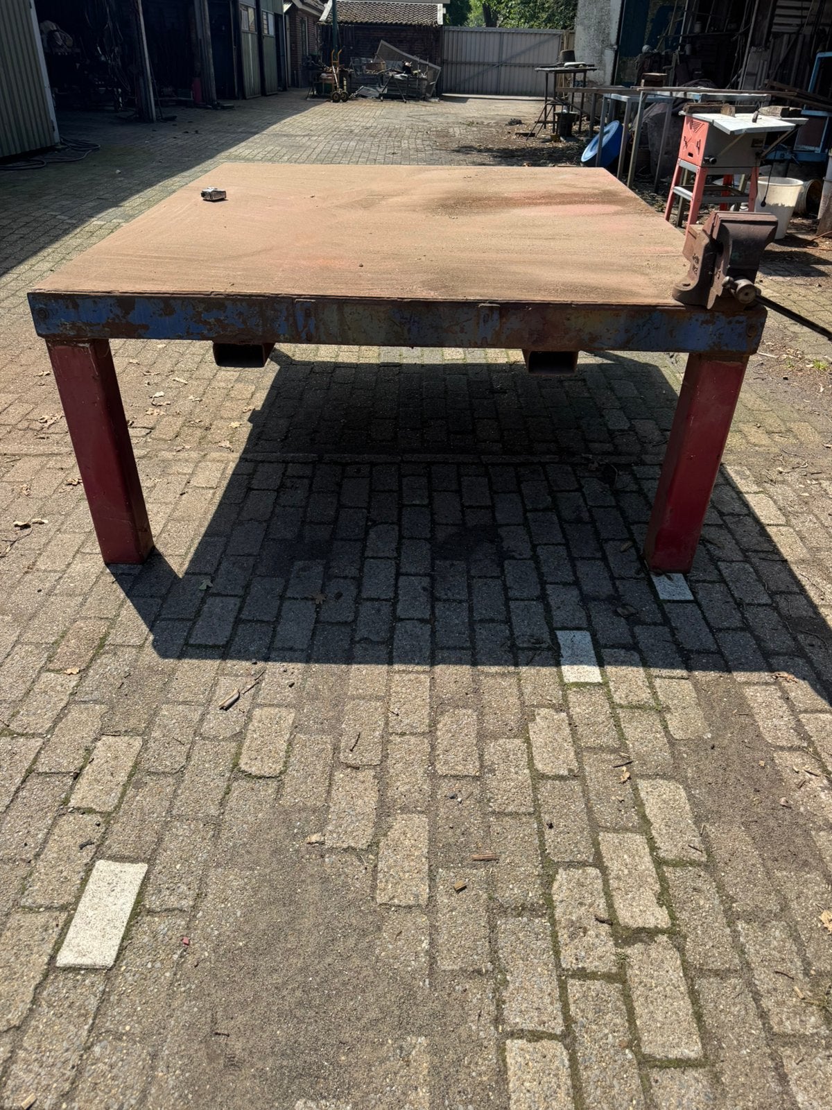 Lastafel, Ophalen, Zo goed als nieuw
