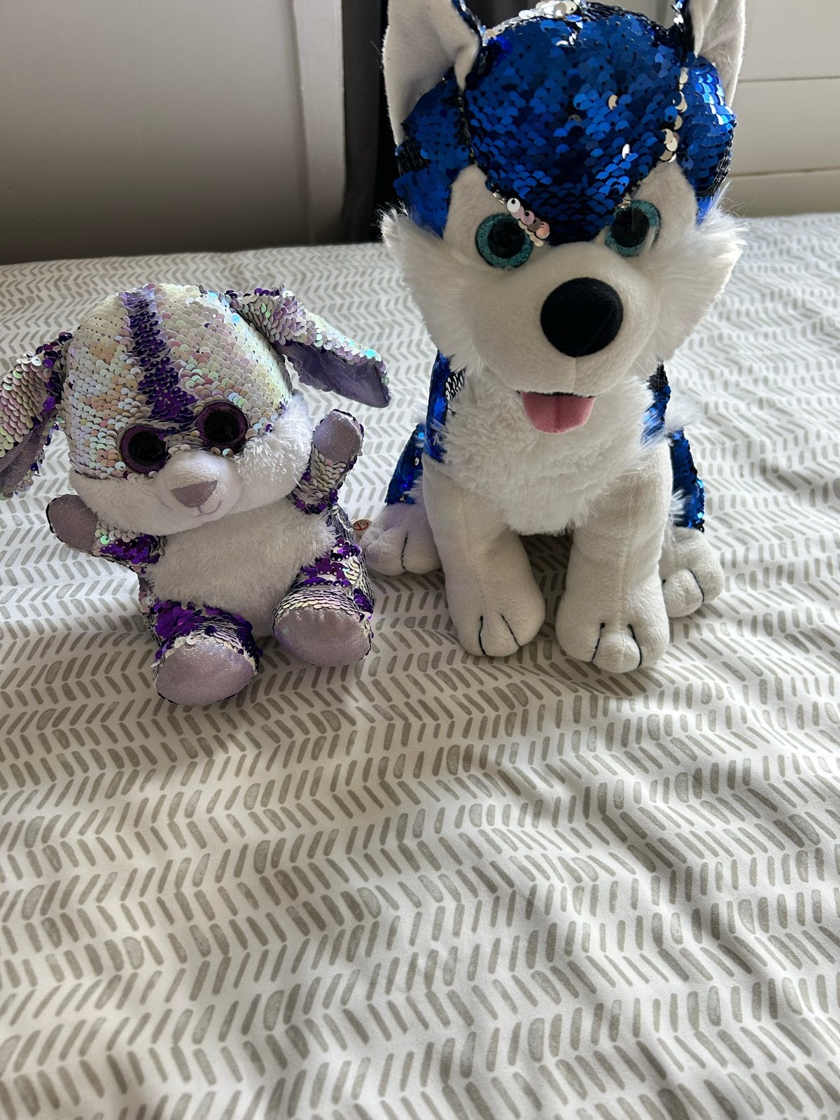 2 leuke knuffels met pailletten: hond en konijn, Blauw, Zo goed als nieuw, Middelgroot (20 tot 80 cm), Hond