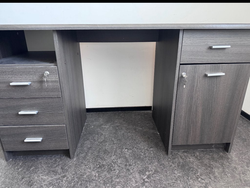Bureau tafel GRATIS, Ophalen, Nieuw