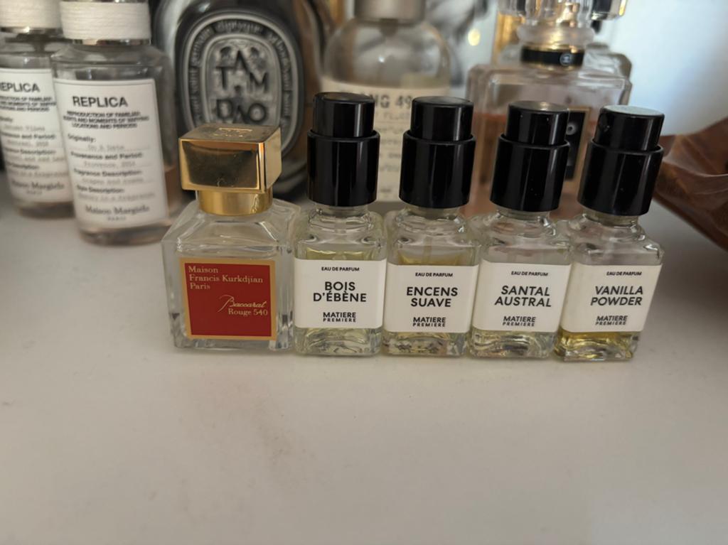 Skins niche geuren Baccarat Rouge, Matiere premiere, Sieraden, Tassen en Uiterlijk, Uiterlijk | Parfum, Ophalen of Verzenden, Zo goed als nieuw