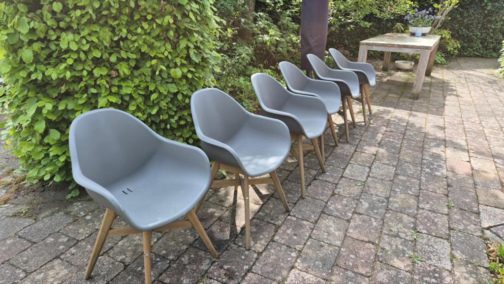 6 ikea fanbyn tuinstoelen donkergrijs, Ophalen, Gebruikt, Kunststof