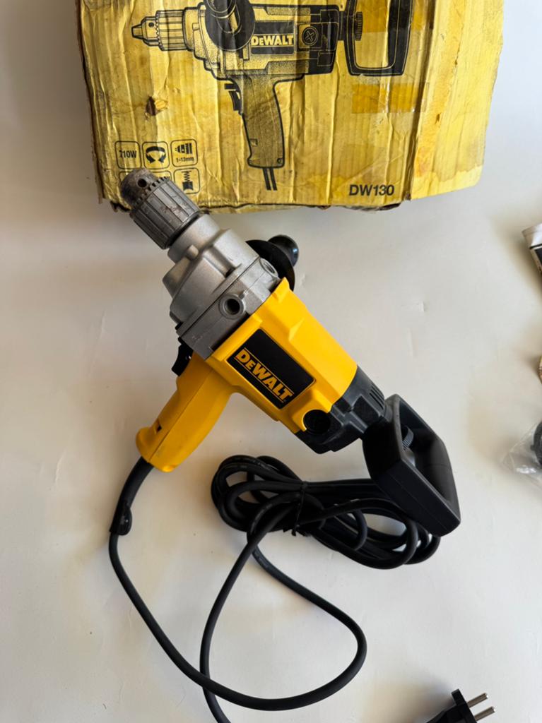 DeWalt DW130 Boormachine - Krachtig en Betrouwbaar, Ophalen, Gebruikt, Minder dan 400 watt, Boormachine