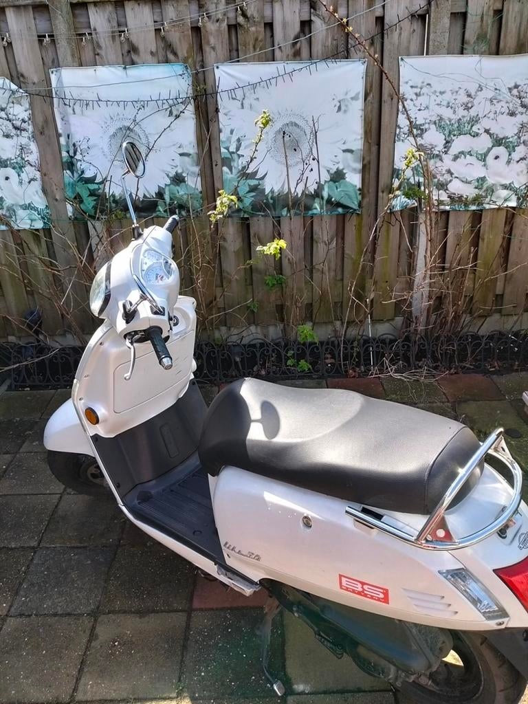 Kymco Like met gereviseerd blok en facturen aanwezig, Ophalen of Verzenden, Gebruikt, Benzine, Like