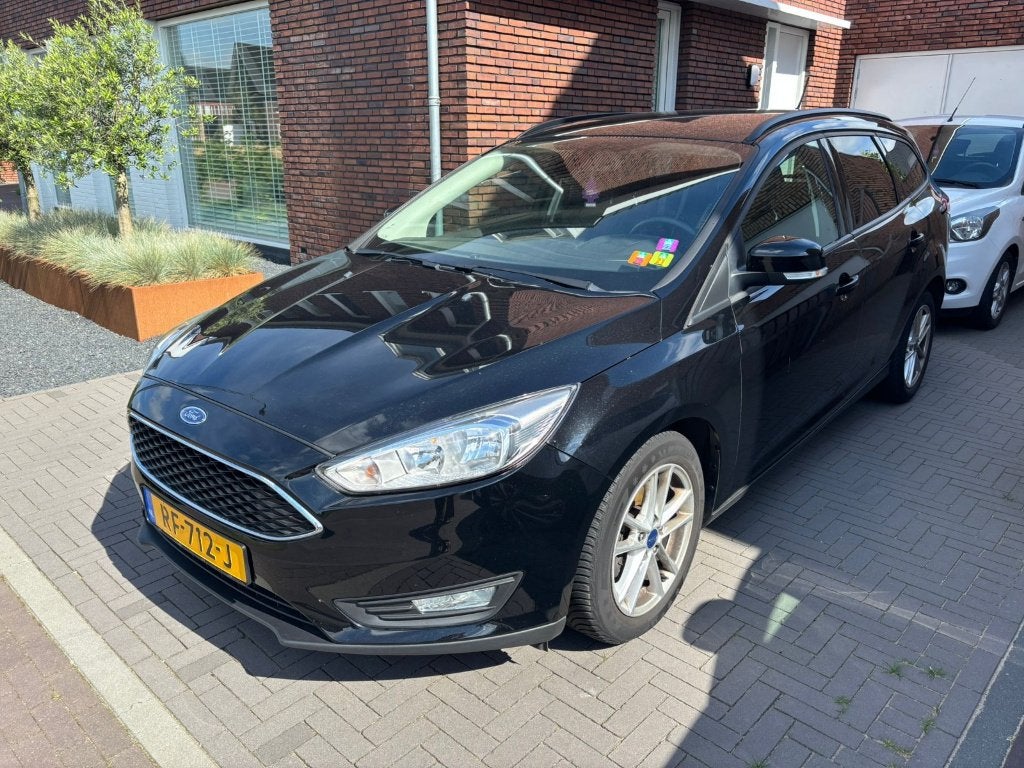 Ford Focus Wagon 1.0 EcoBoost Lease Edition | 1e eigenaar, Auto's, Ford, Stof, 100 pk, Zwart, Origineel Nederlands