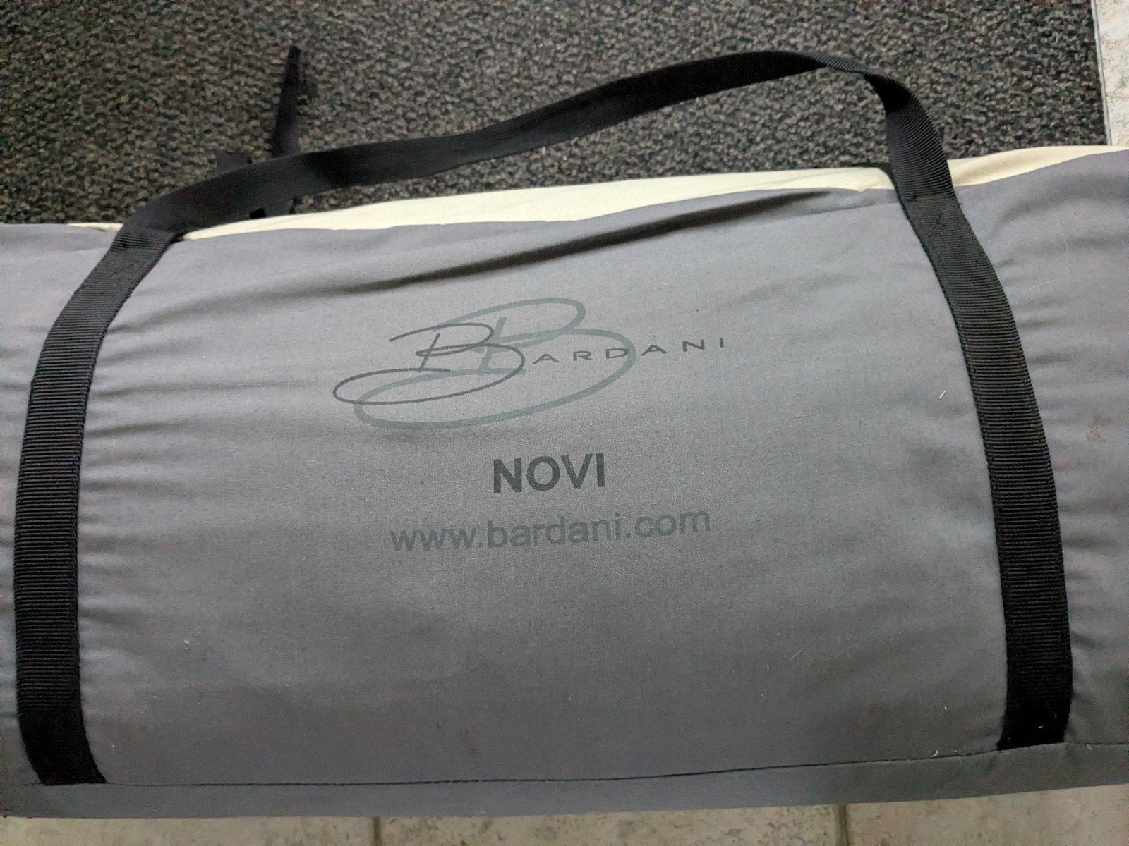Bardani Novi tent, Caravans en Kamperen, Ophalen, Gebruikt