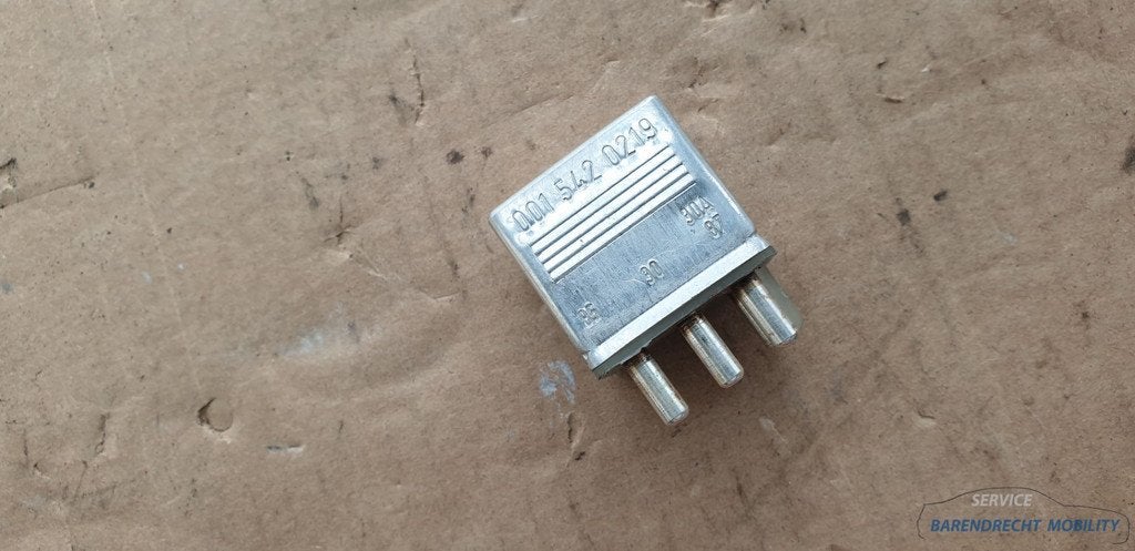 Airco relais W126 Mercedes S klasse 0015420219 origineel geb, Gebruikt, Mercedes-Benz AG, Mercedes-Benz, Ophalen of Verzenden