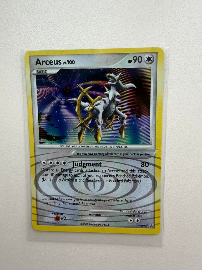 Arceus pokemon kaart, Ophalen of Verzenden, Zo goed als nieuw
