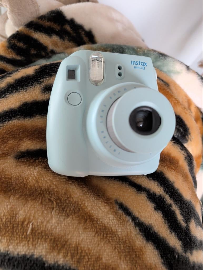 Instax Mini 8 Camera - Lichtblauw, Audio, Tv en Foto, Fotocamera's Analoog, Ophalen of Verzenden, Zo goed als nieuw, Polaroid