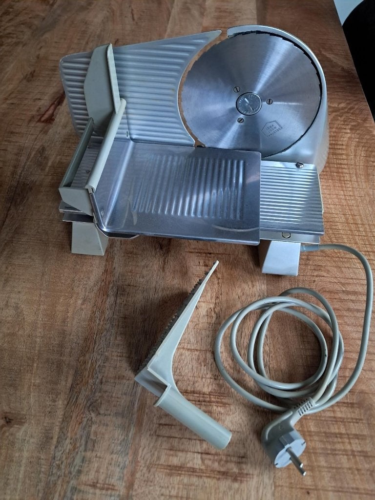 Graef EH-170 T Elektrische Snijmachine - In Perfecte Staat!, Snijmachine, Ophalen of Verzenden, Zo goed als nieuw, Overige merken
