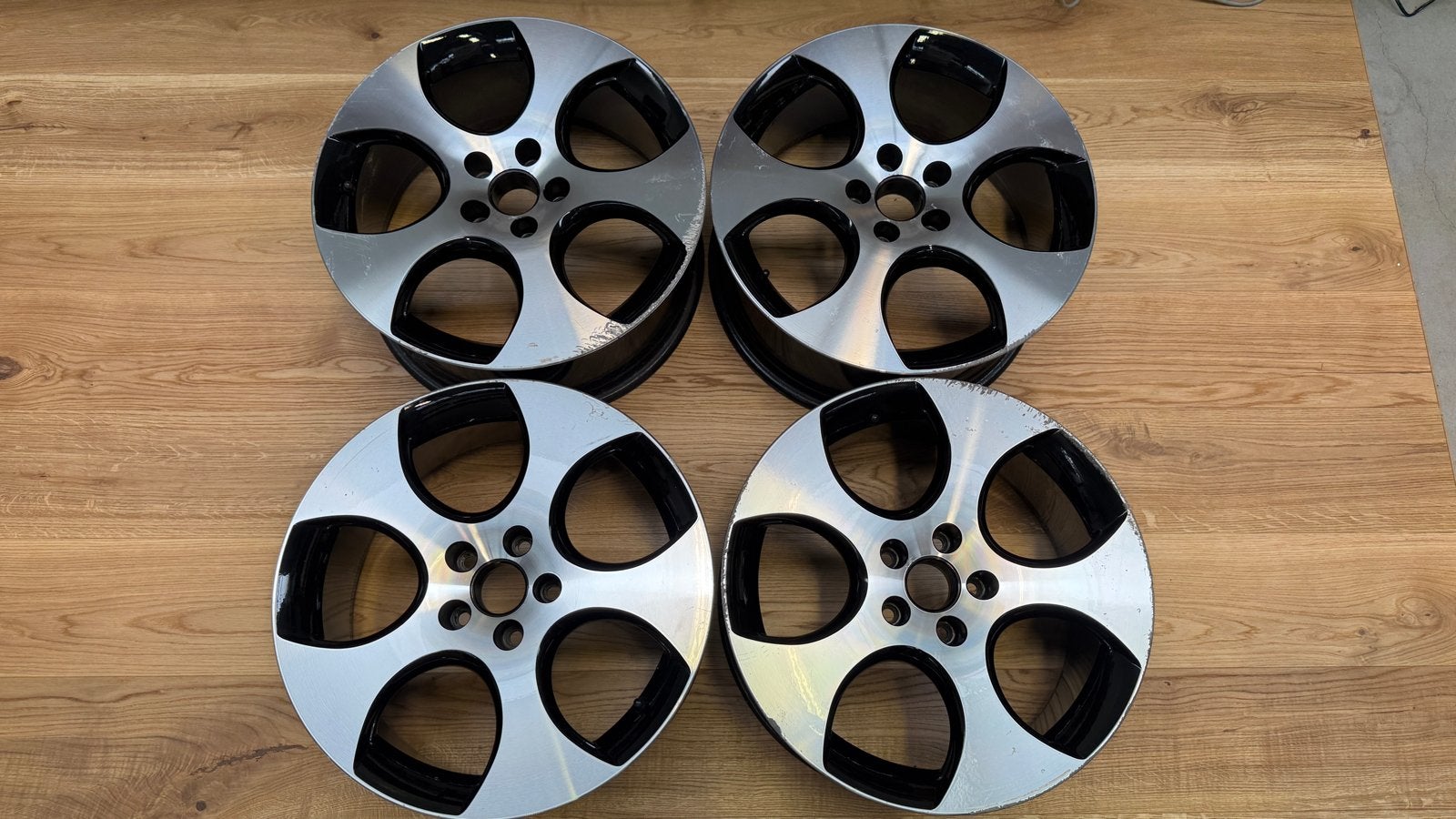 Golf 6 GTI Detroit velgen 18 inch, Ophalen, Gebruikt