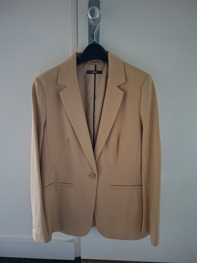Esprit beige blazer maat 42, Beige, Maat 42/44 (L), Ophalen of Verzenden, Zo goed als nieuw