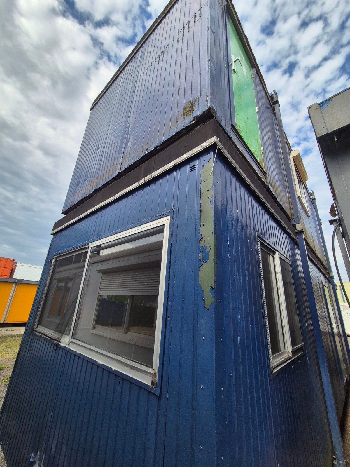 Woonunit 60m2 met keuken, douche, toilet en 3 slaapkamers, Ophalen of Verzenden