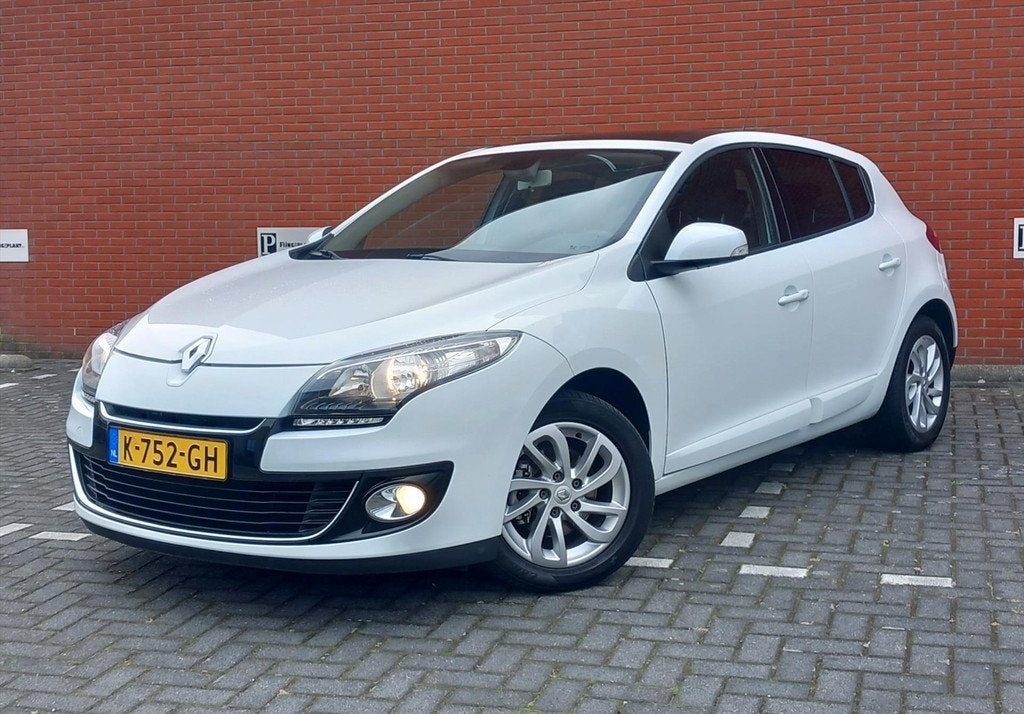 RENAULT Megane 1.2 Energy TCe 115 pk Authentique Panoramadak, Auto's, Voorwielaandrijving, Euro 5, Stof, Gebruikt