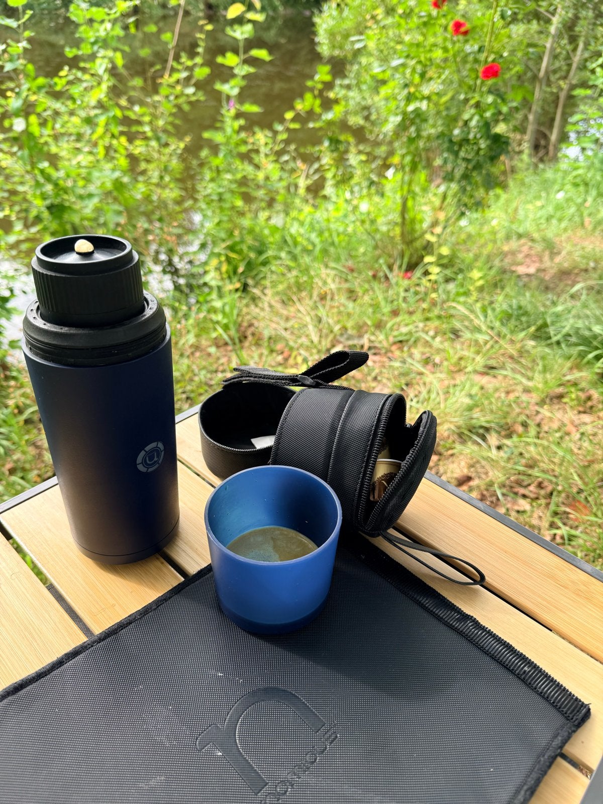 Draagbare espressomachine - Nomious PrimeBrew -  mat zwart, Espresso apparaat, Nieuw, Gemalen koffie, Ophalen of Verzenden