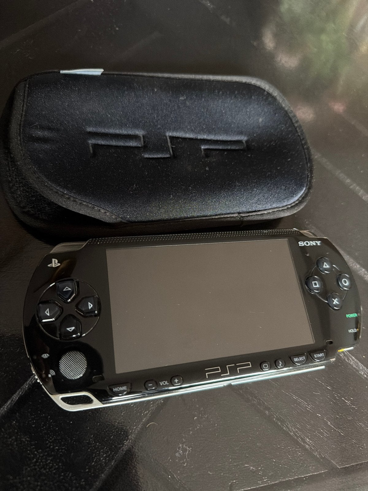 Sony PSP 1004 met hoesje en game, Zwart, Ophalen of Verzenden, PSP, Gebruikt