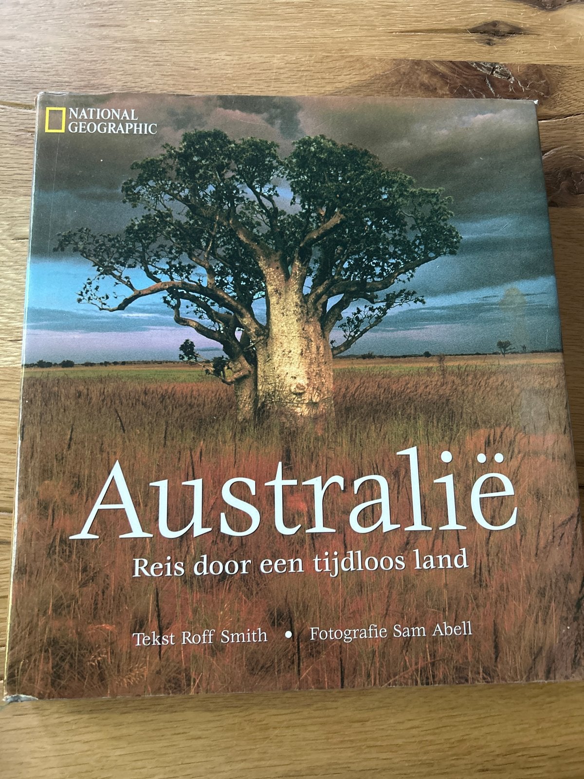 National Geographic Australië: Reis door een tijdloos land, Reisgids of -boek, Gelezen, Overige merken, Australië en Nieuw-Zeeland