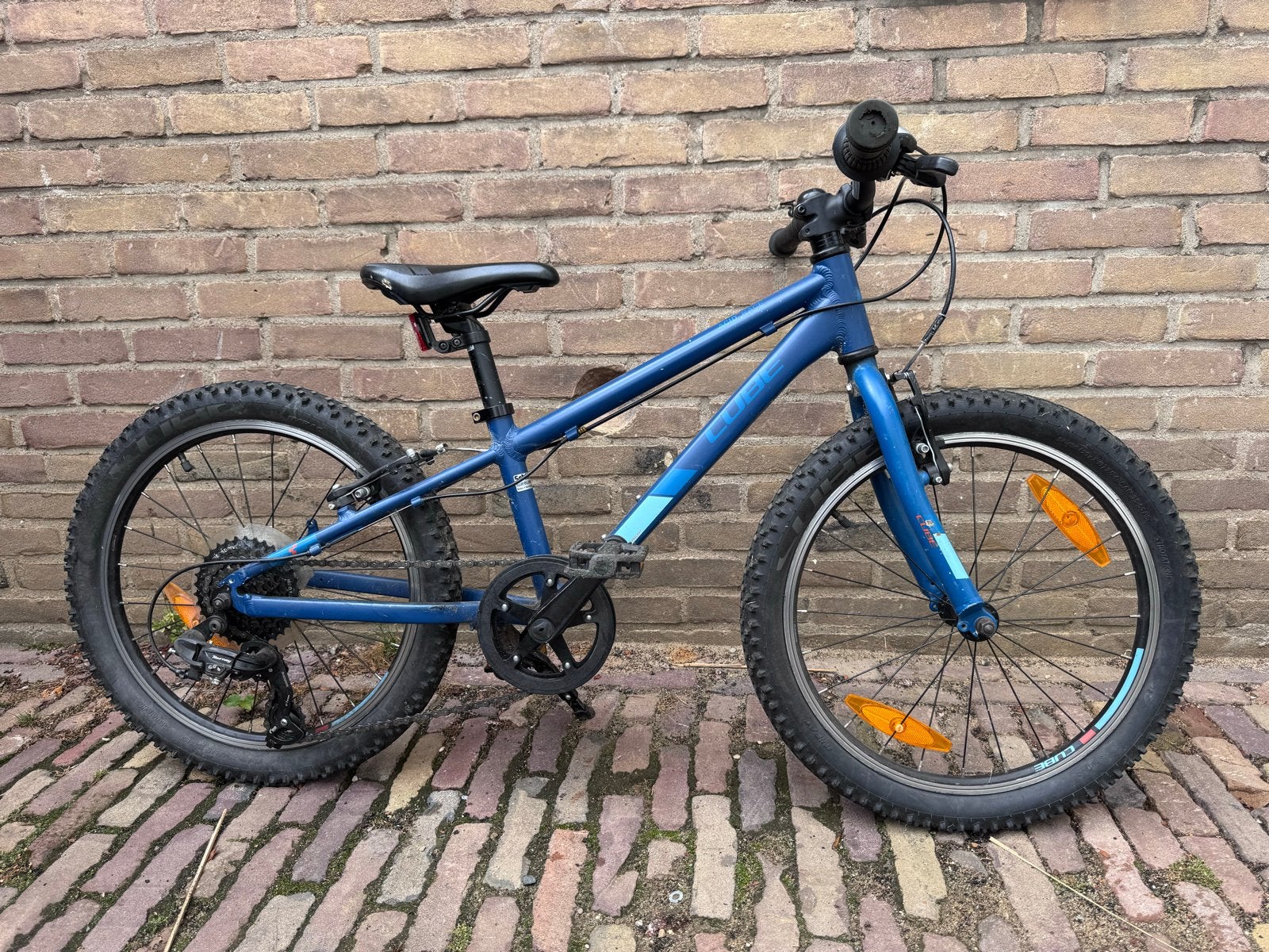 Cube acid race 20 inch, Ophalen of Verzenden, Gebruikt, Velgrem, 20 inch of meer