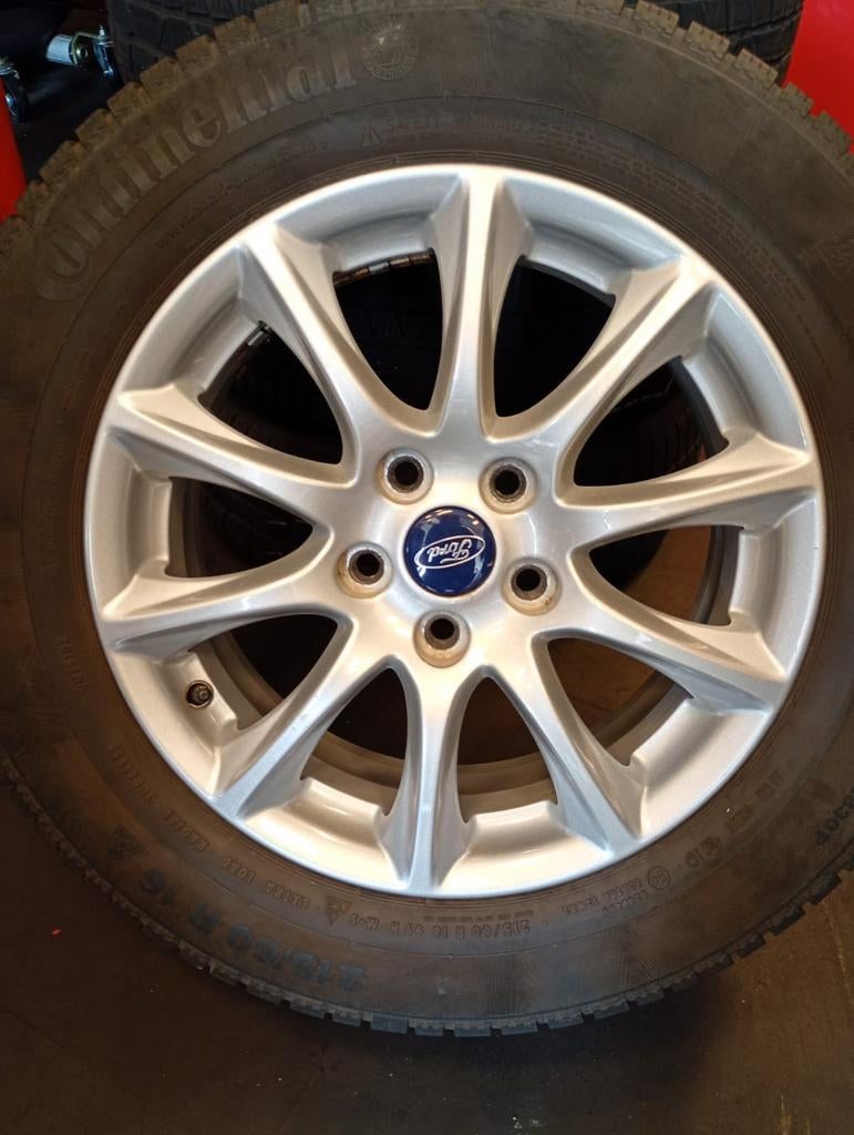 Originele Ford velgen met sensoren, Ophalen, Zo goed als nieuw, Geen camera, Zilver