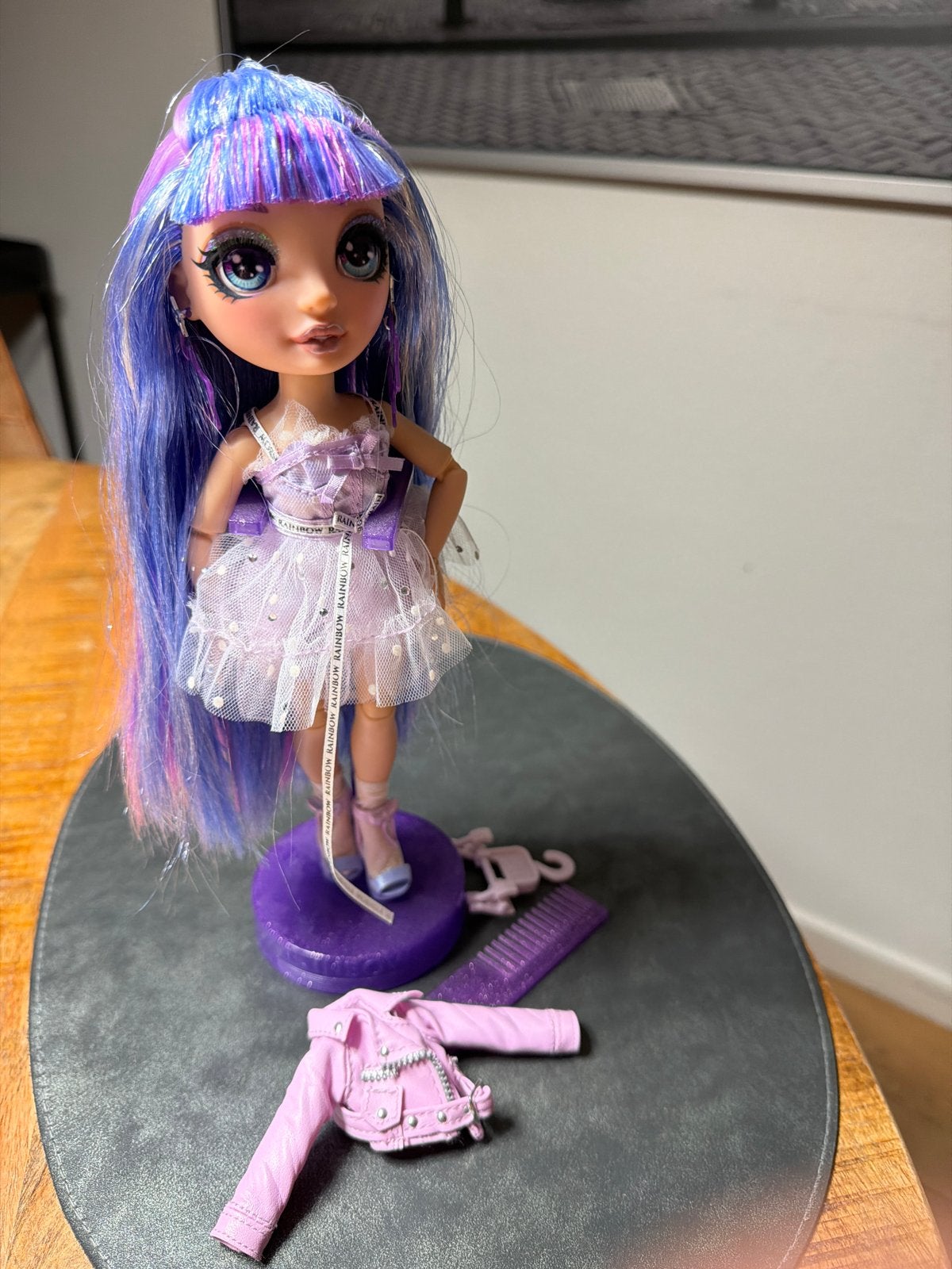 Rainbow High Violet Willow serie 1, Ophalen, Zo goed als nieuw, Fashion Doll