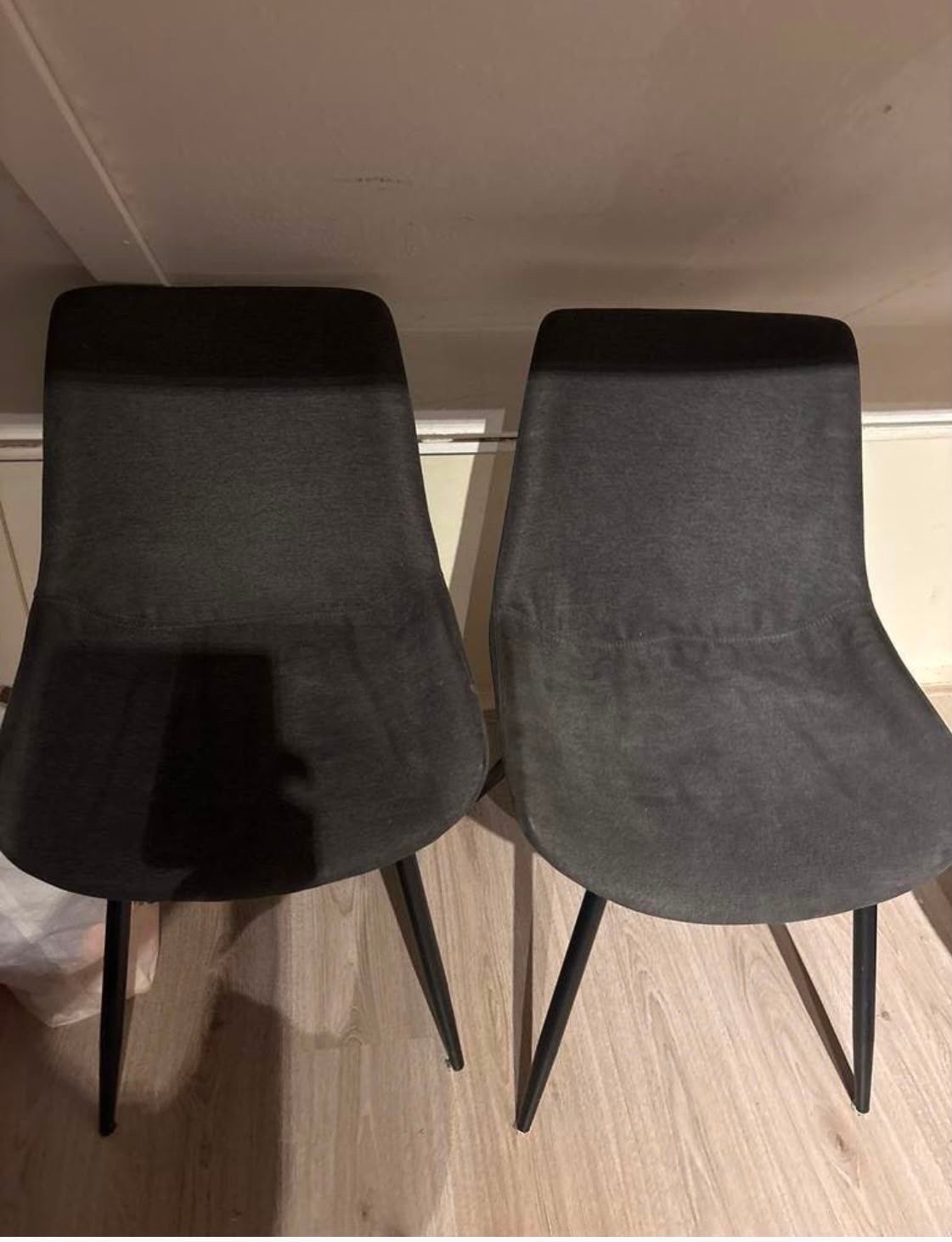 Vier donkergrijze/ Antraciet eetkamerstoelen, Ophalen, Gebruikt, Twee, Stof