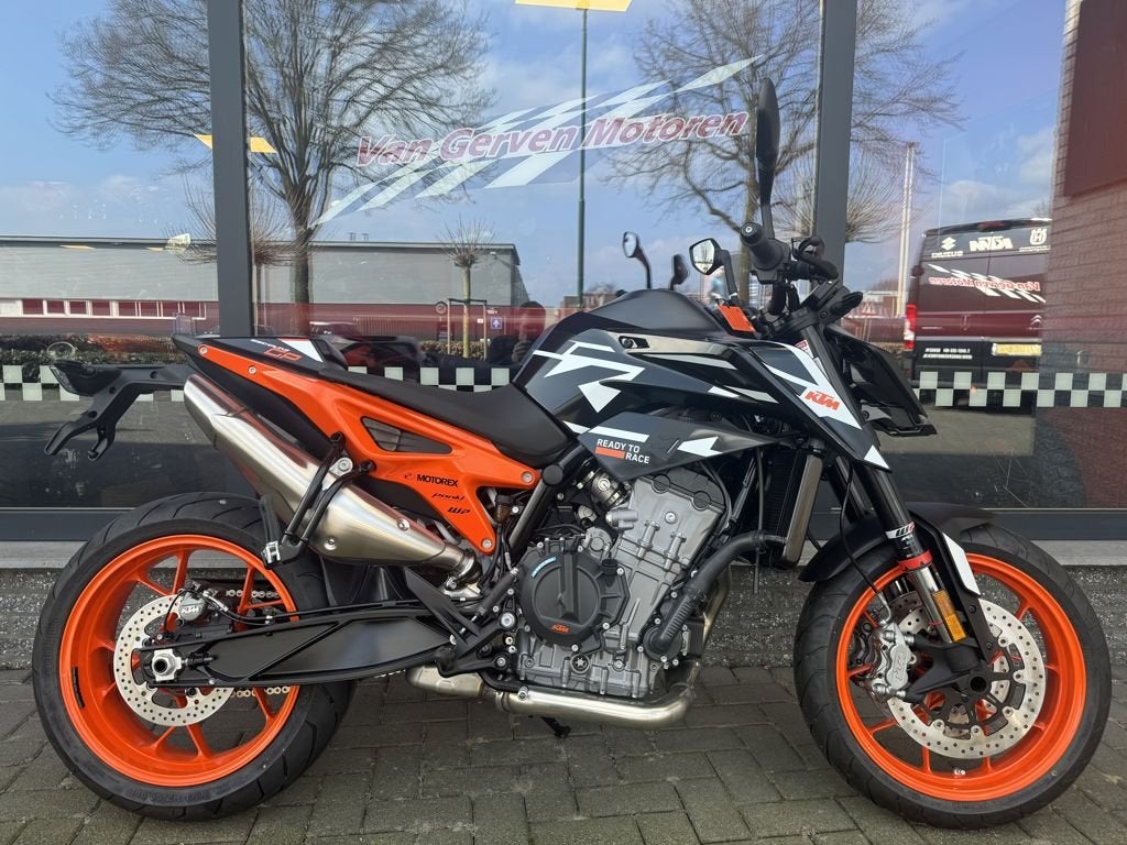 KTM 890 DUKE GP 2023, Bedrijf, Naked bike