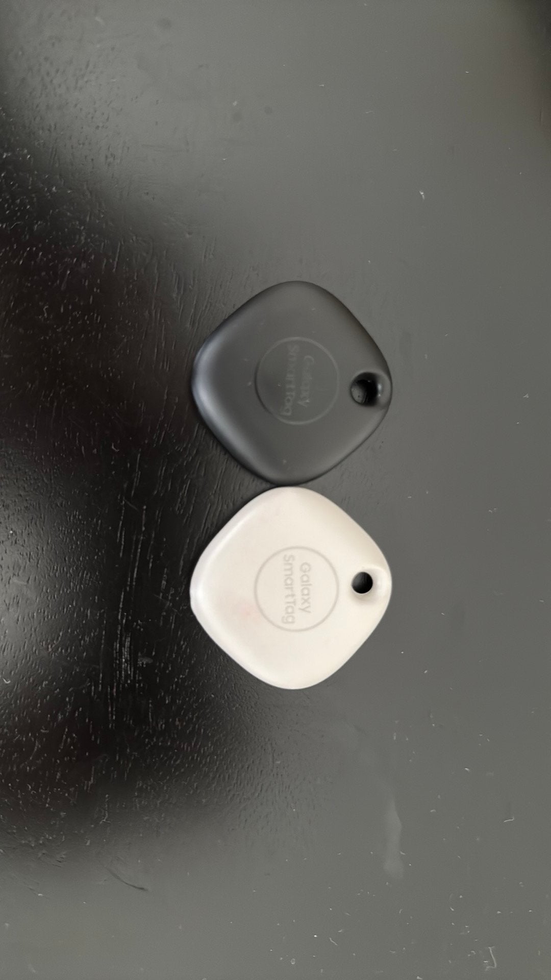 Samsung SmartTag 2 stuks, Ophalen of Verzenden, Zo goed als nieuw, Detector, Sensor of Melder, Rook