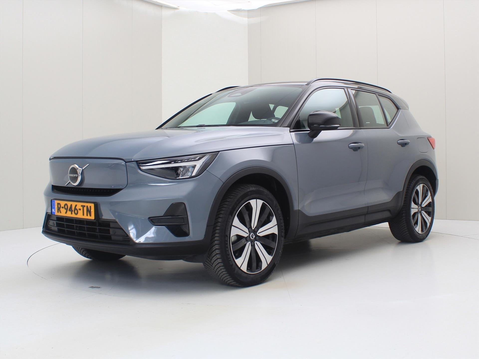 Volvo Xc40 RechargePure Electric Plus 231PK 94.3% SoH [ 19 I, Auto's, Volvo, Automaat, Stof, Gebruikt, 90 €/maand