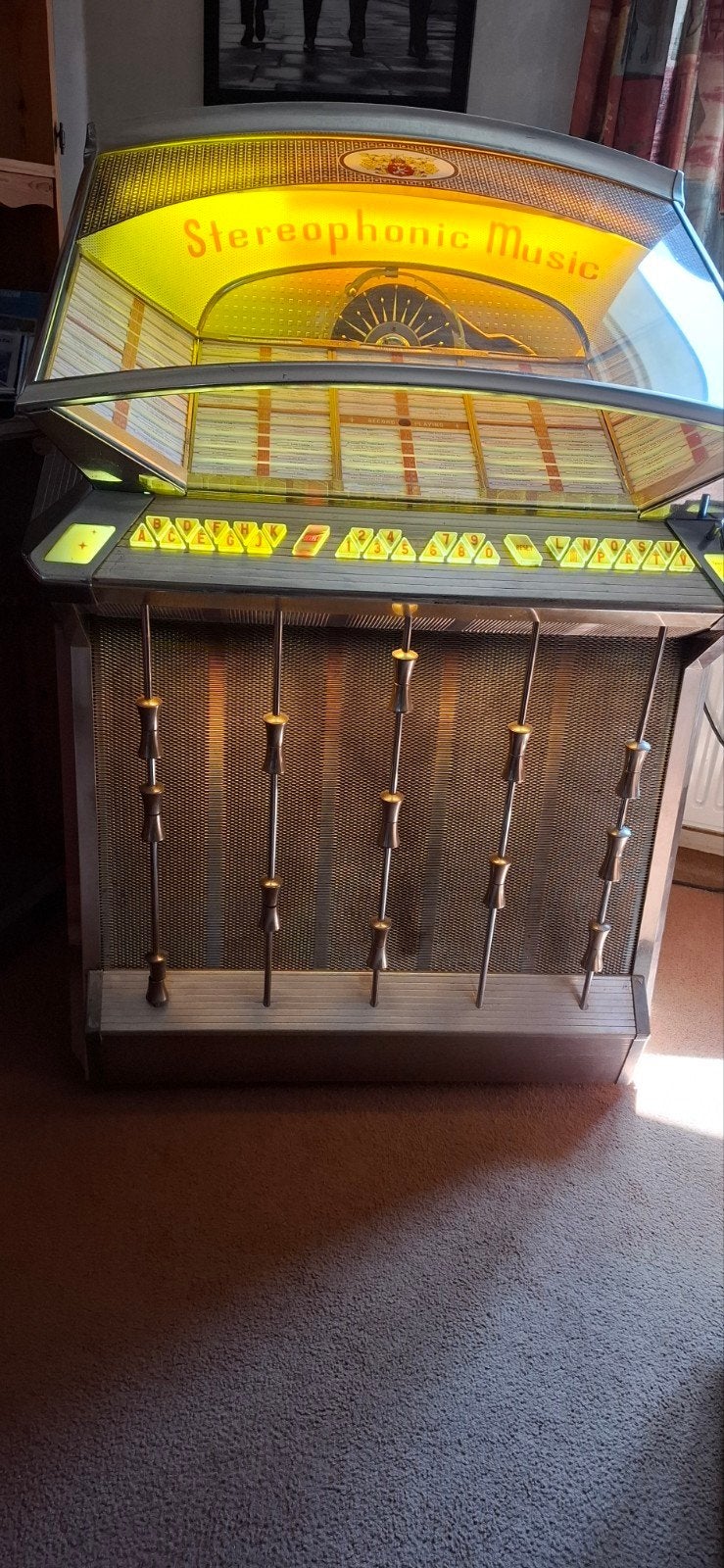 Goed onderhouden Wurlitzer Jukebox - Stereophonic Music, Verzamelen, Automaten | Jukeboxen, Gebruikt, 1950 tot 1960, Wurlitzer