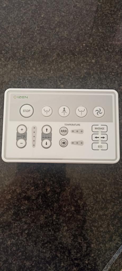 Izen douche wc met verwarmde toiletbril, Doe-het-zelf en Verbouw, Sanitair, Ophalen, Zo goed als nieuw, Toilet