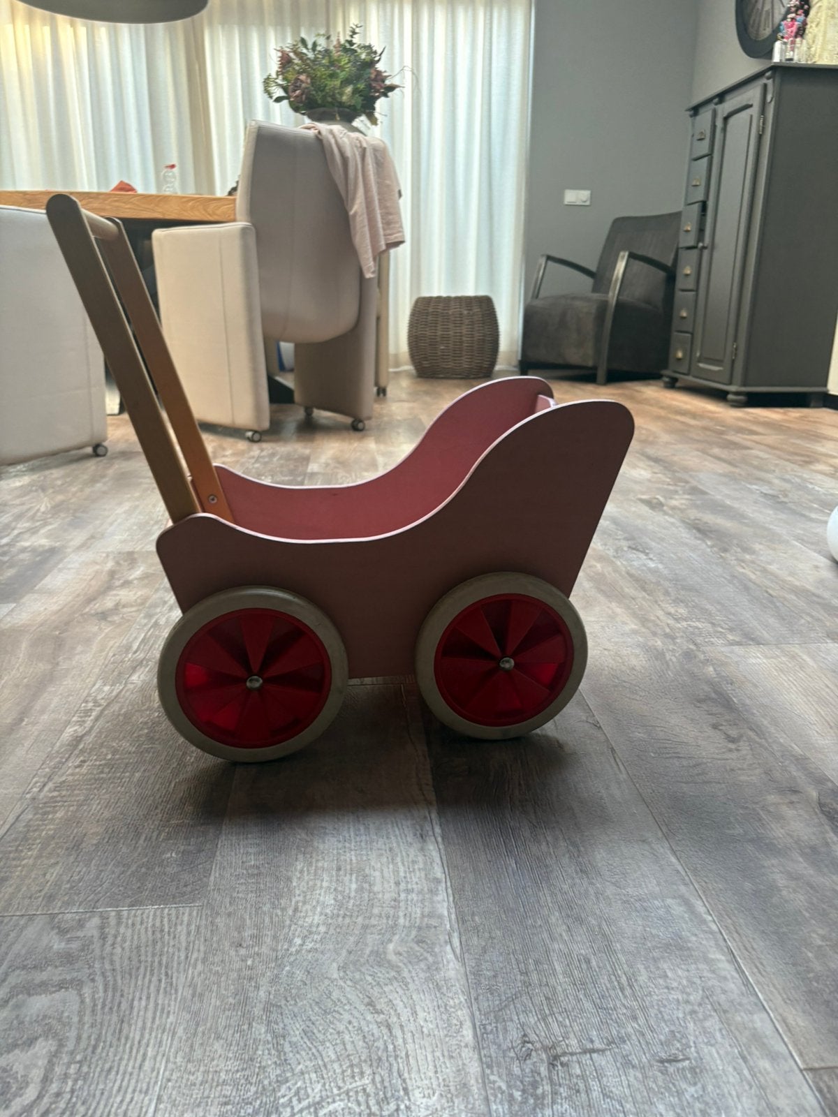 Mooie houten poppenwagen, Kinderen en Baby's, Ophalen, Zo goed als nieuw, Duw- of Trekspeelgoed