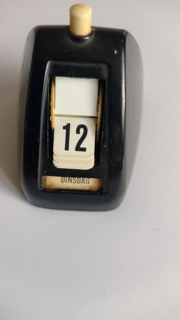 Vintage bakelieten eeuwigdurende kalender, Ophalen of Verzenden