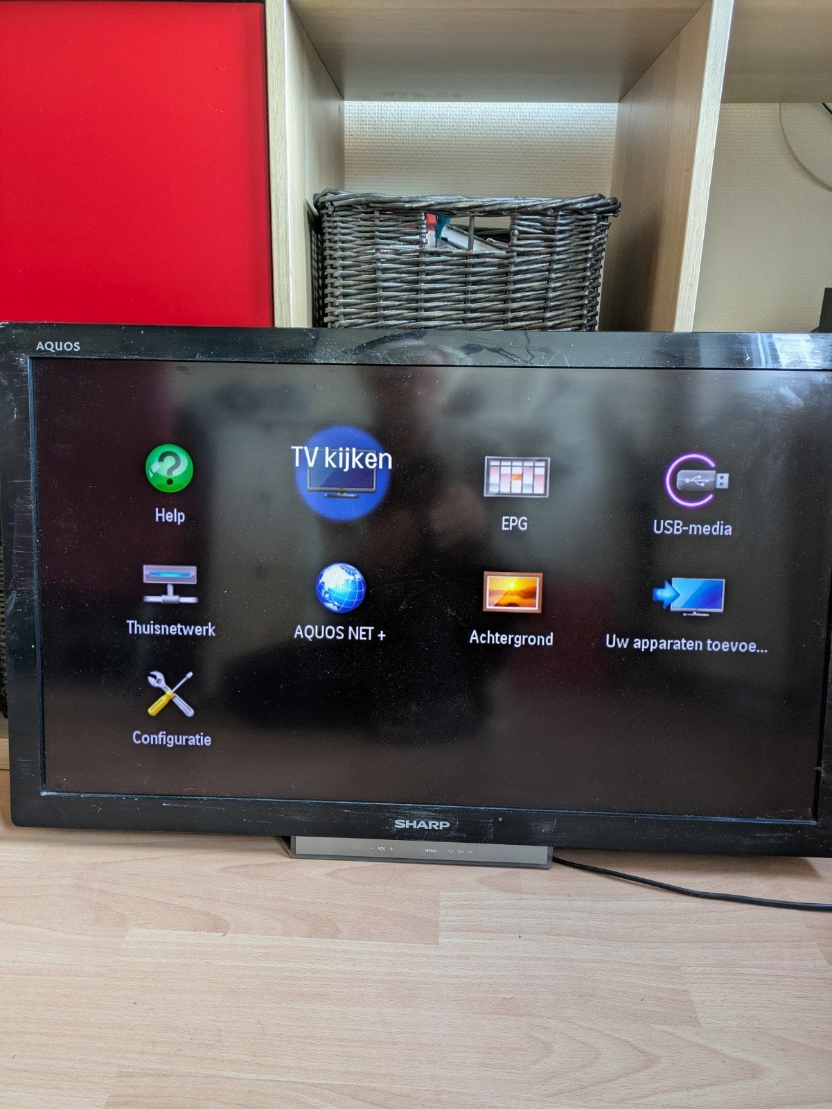 Sharp Aquos LC-32LE630E LCD TV - 80 cm (32 inch) Full HD, Ophalen, Gebruikt, 50 Hz, LCD
