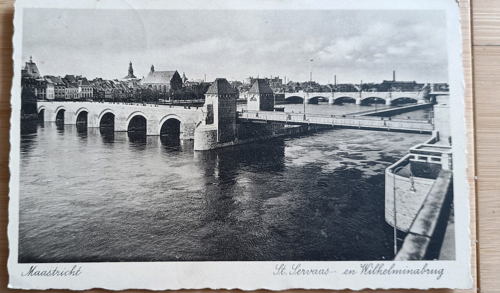 Maastricht. St. Servaas- en Wilhelminabrug, Verzenden, 1940 tot 1960, Gelopen, Limburg