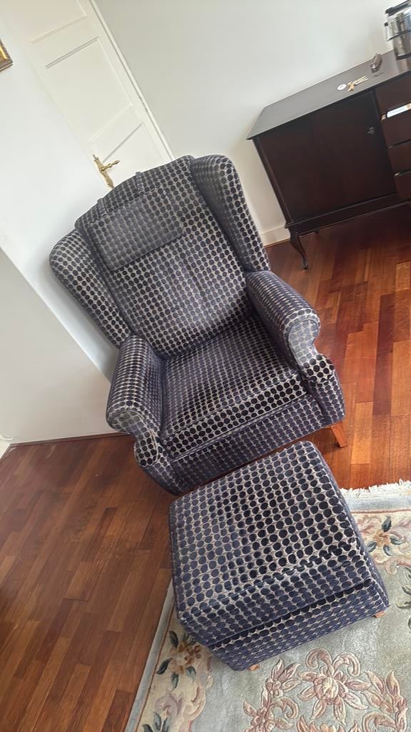 2zits bank en herenstoelen met hokker, Ophalen, Zo goed als nieuw, Stof
