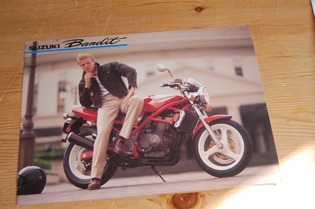 Suzuki Bandit uitgave 06-1990, Motoren, Handleidingen en Instructieboekjes, Suzuki, Ophalen of Verzenden