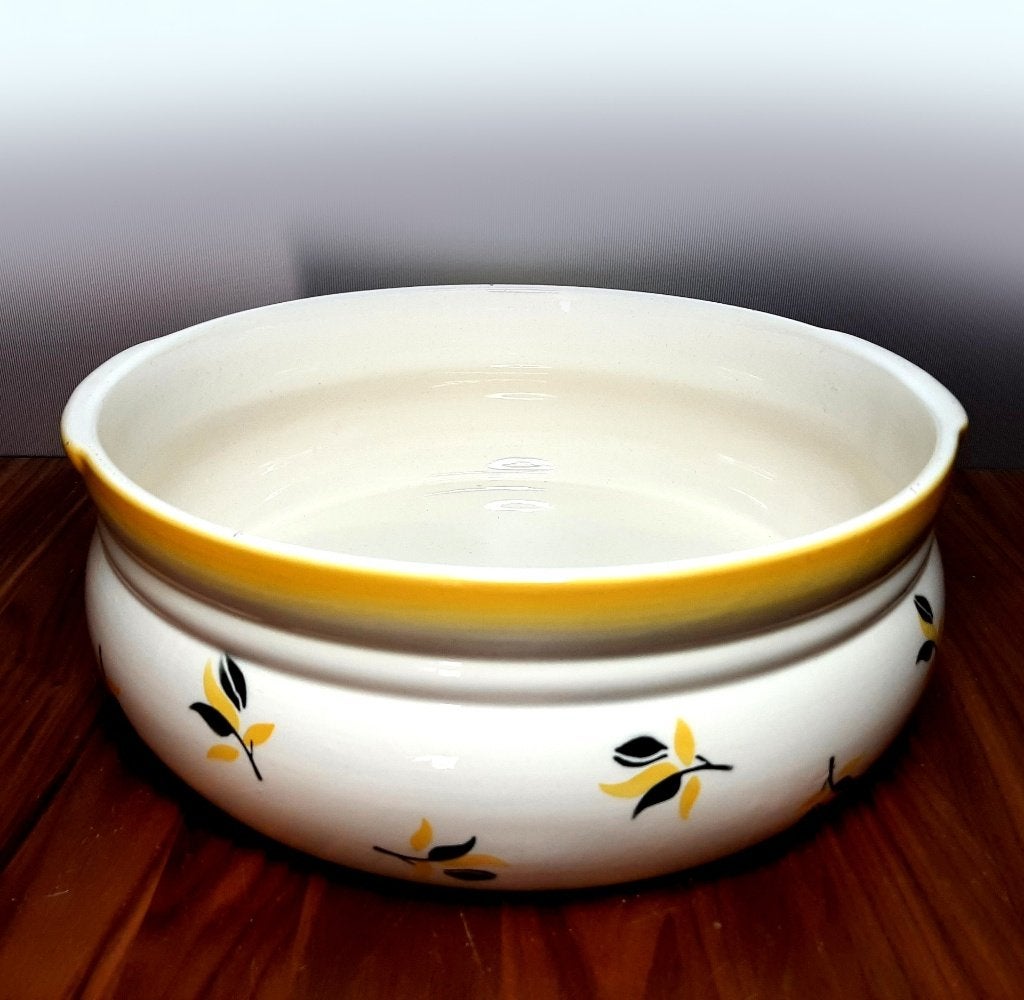 Grote schaal waarschijnlijk van lampetstel. 32 cm. doorsn., Ophalen of Verzenden