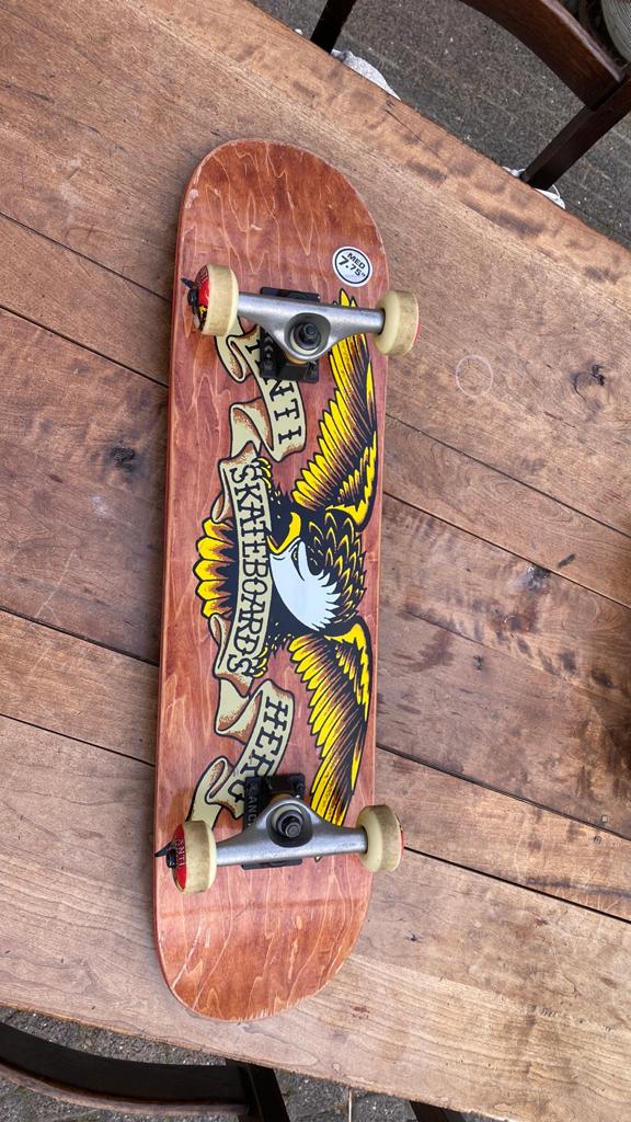 Skateboard anti hero 7.75, Ophalen, Zo goed als nieuw