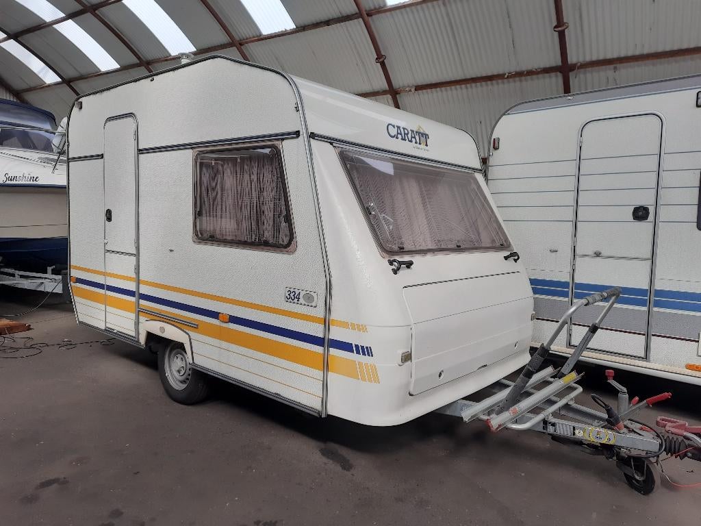 Chateau Carrat 334, treinzit, 1997, Caravans en Kamperen, Caravans, Particulier, tot en met 3, 500 - 750 kg, Treinzit, Chateau