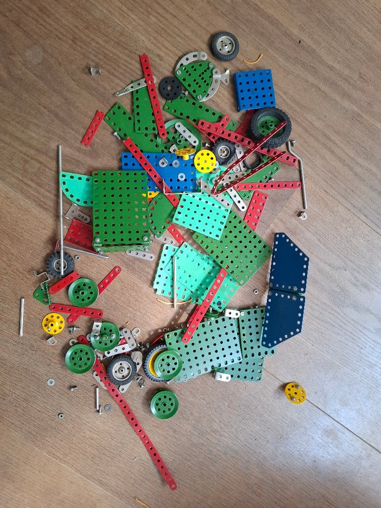 Meccano, Ophalen
