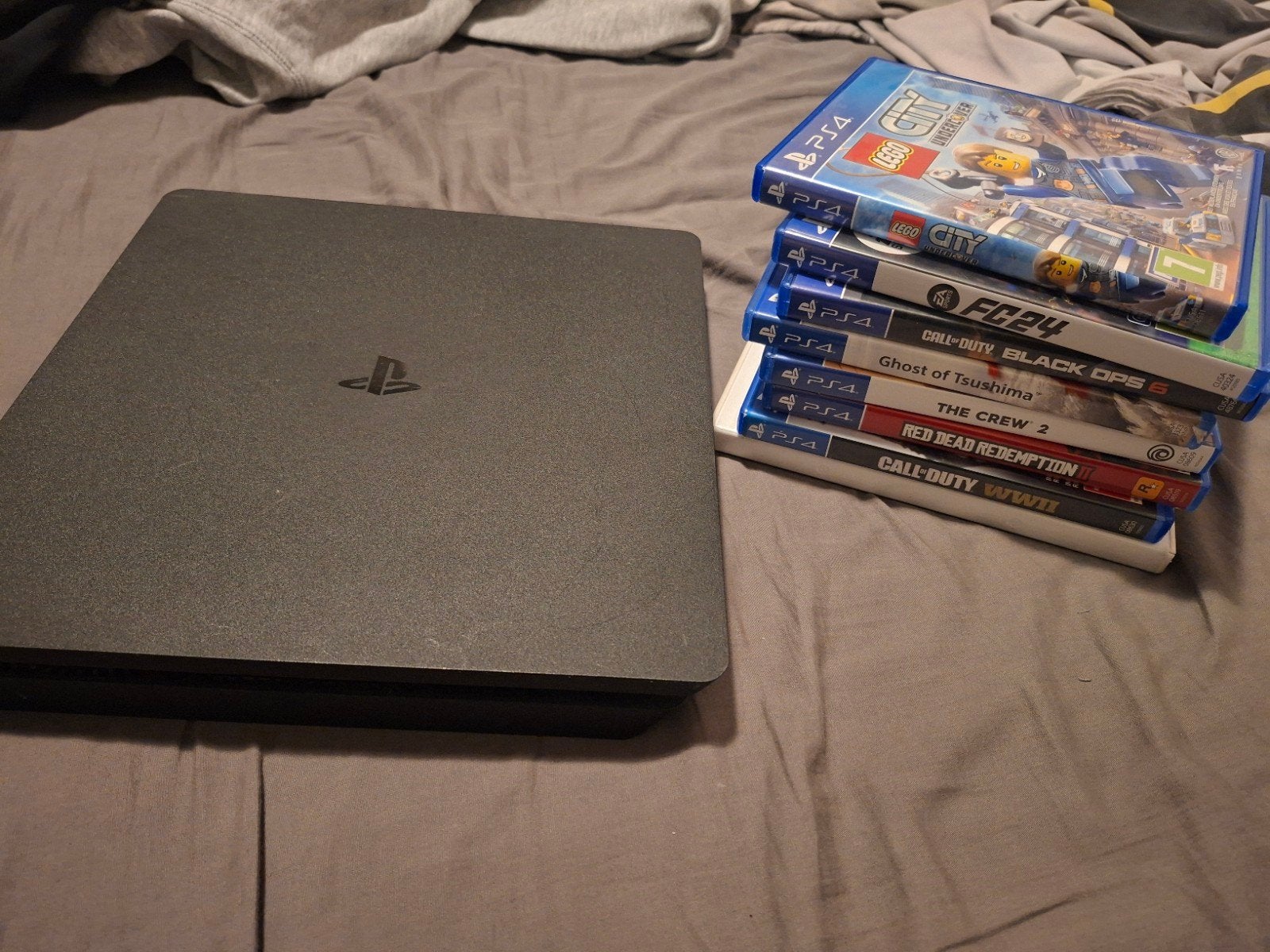 PS4 Slim met 8 games, Vanaf 18 jaar, Overige genres, Ophalen of Verzenden, Zo goed als nieuw