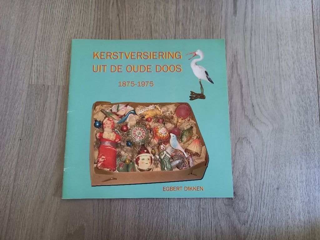 Kerstversiering Uit Oude Doos / Antieke Ballen - E. Dikken, Ophalen of Verzenden, Zo goed als nieuw