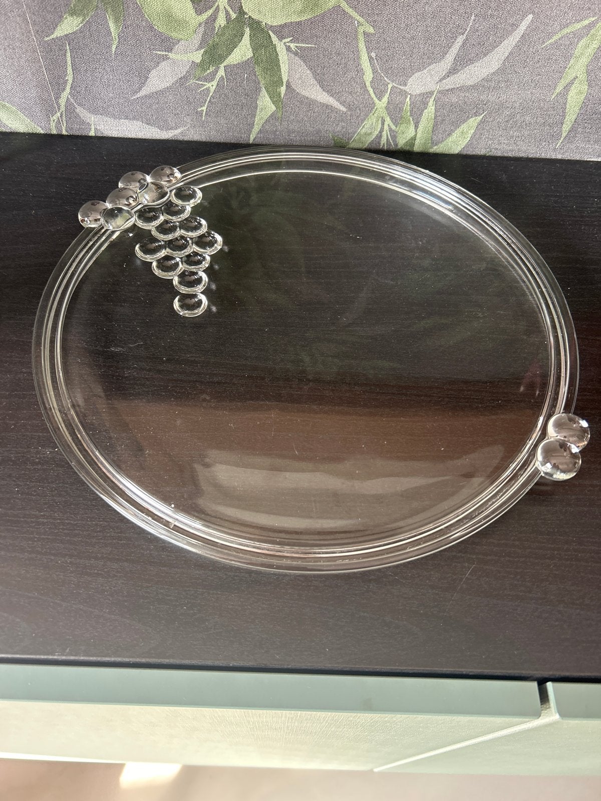 Glazen schaal met druiventros decoratie, Ophalen, Serveerschaal, Rond, Glas