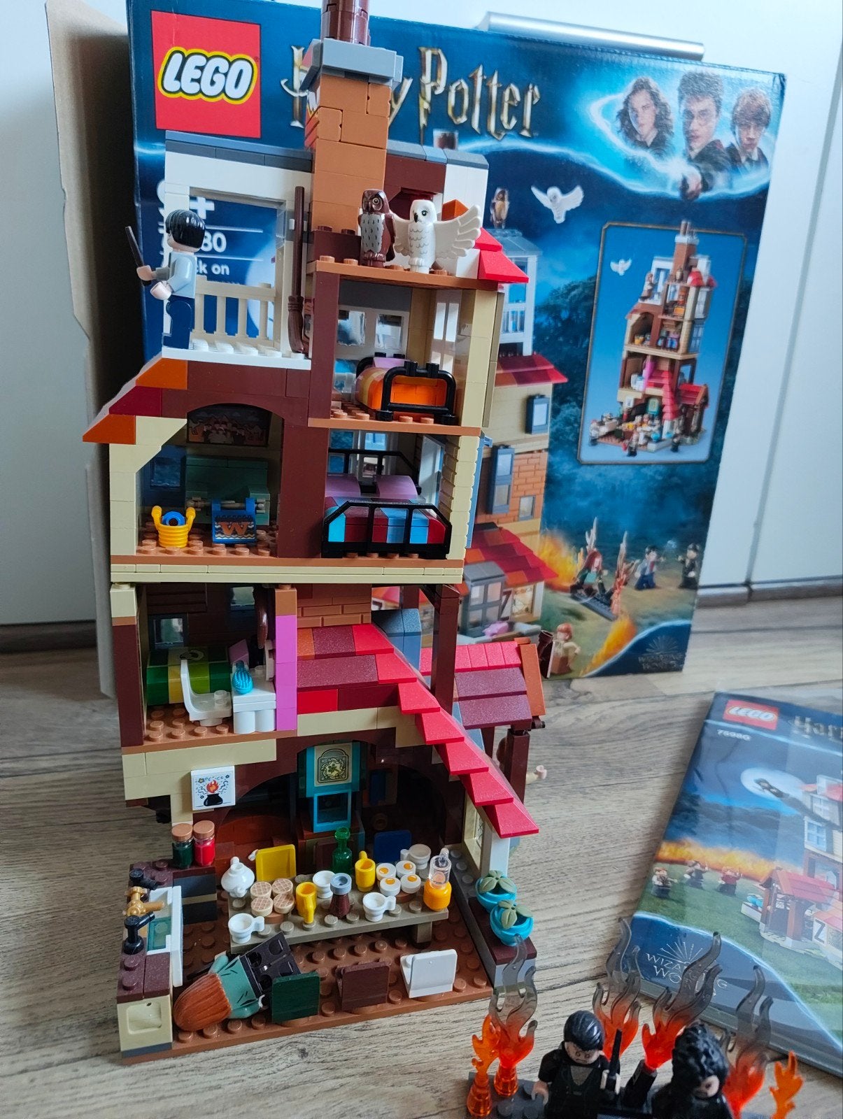 Lego Harry Potter - Attack on the burrow 75980, Kinderen en Baby's, Ophalen of Verzenden, Zo goed als nieuw