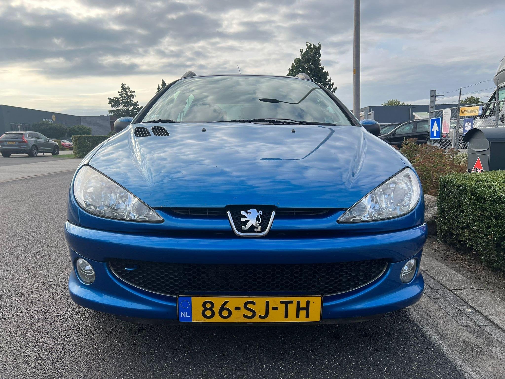 Peugeot 206 1.4 Air-line 2 | Airco | Trekhaak | Elek. Ramen, Voorwielaandrijving, 4 cilinders, Blauw, Origineel Nederlands