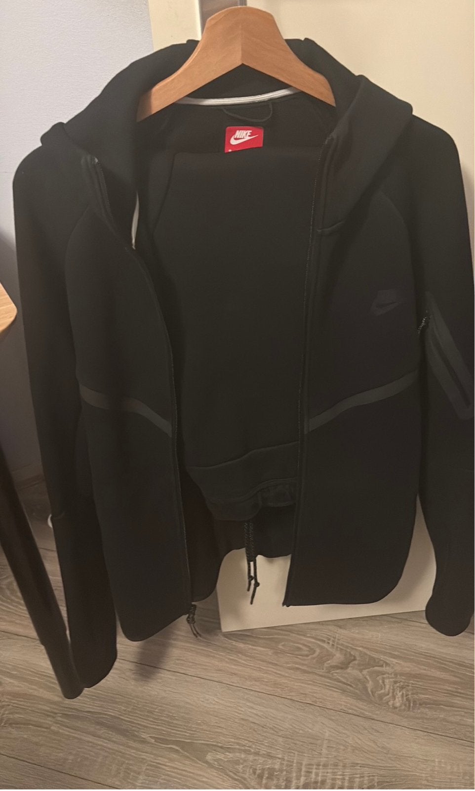 Nike tech. Broek en vest, Ophalen, Zo goed als nieuw