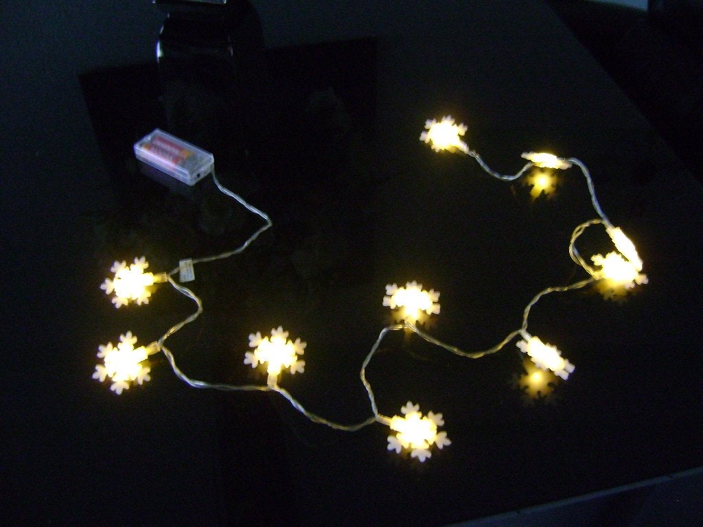 2 kerstsnoeren op batterij pegels en sterren, Ophalen of Verzenden, Zo goed als nieuw