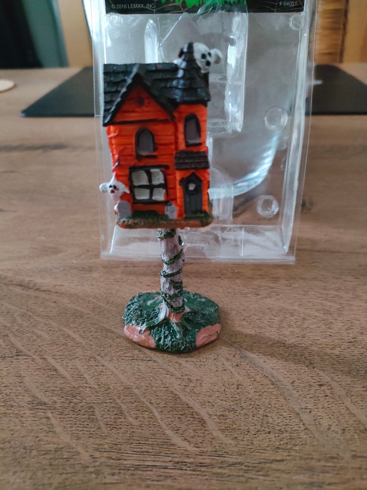 lemax spooky town haunted birdhouse, Ophalen
