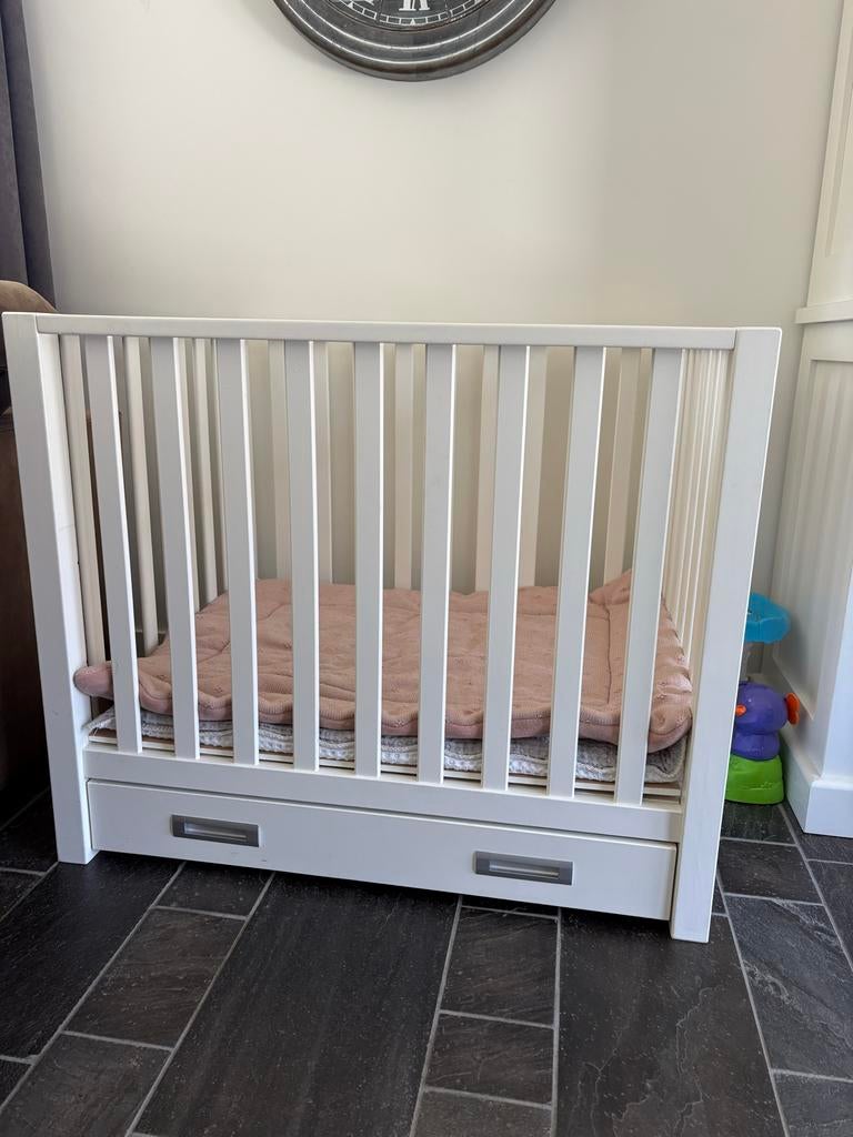 Wit box met Lade - Zo Goed als Nieuw, Kinderen en Baby's, Boxen, Ophalen of Verzenden, Zo goed als nieuw, Lade