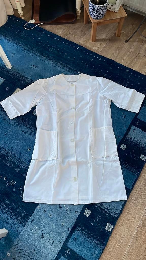 Schort met korte mouw oud maat 38, Ophalen