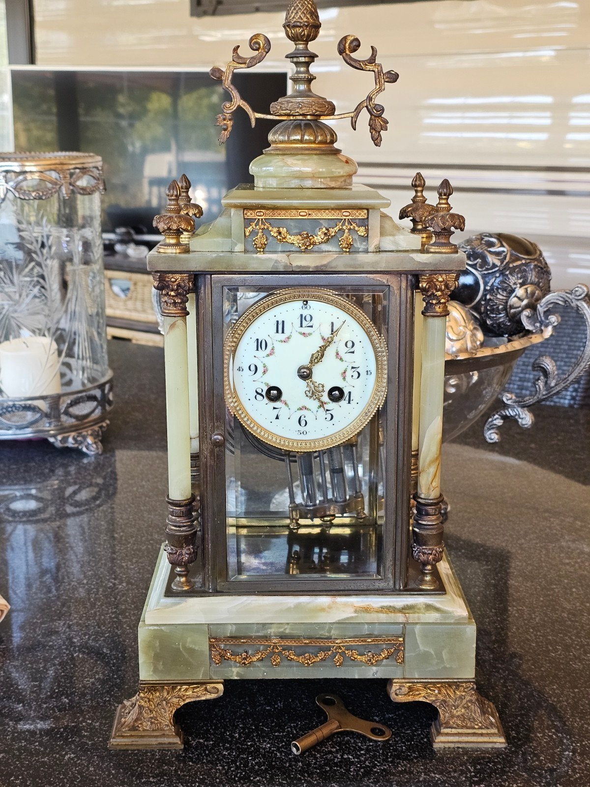 Franse Kristallen Regulateurklok met Messing en Cloisonné, Ophalen of Verzenden